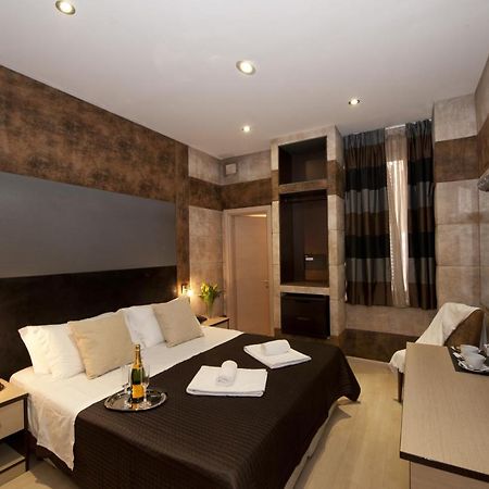 Blue Suite Vatican Guesthouse Рим Экстерьер фото