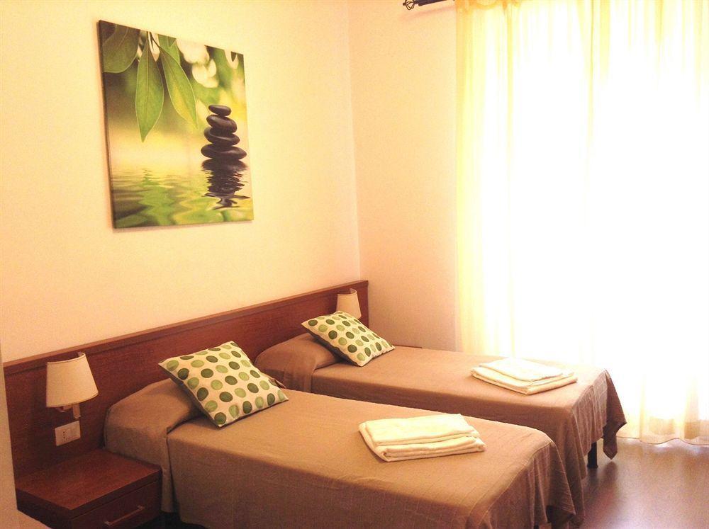 Blue Suite Vatican Guesthouse Рим Экстерьер фото