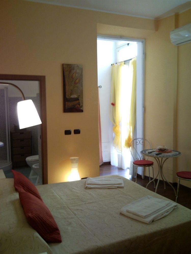 Blue Suite Vatican Guesthouse Рим Экстерьер фото