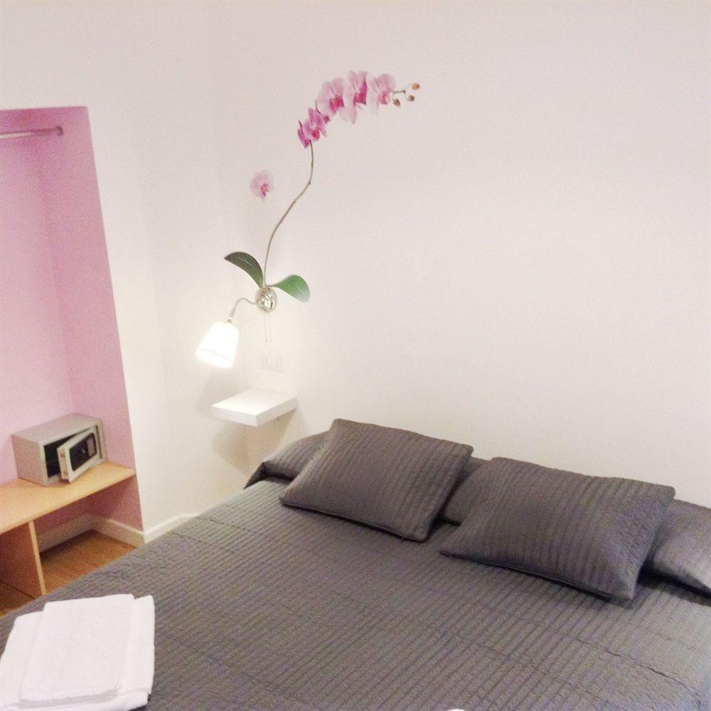 Blue Suite Vatican Guesthouse Рим Экстерьер фото