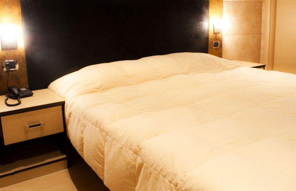 Blue Suite Vatican Guesthouse Рим Экстерьер фото